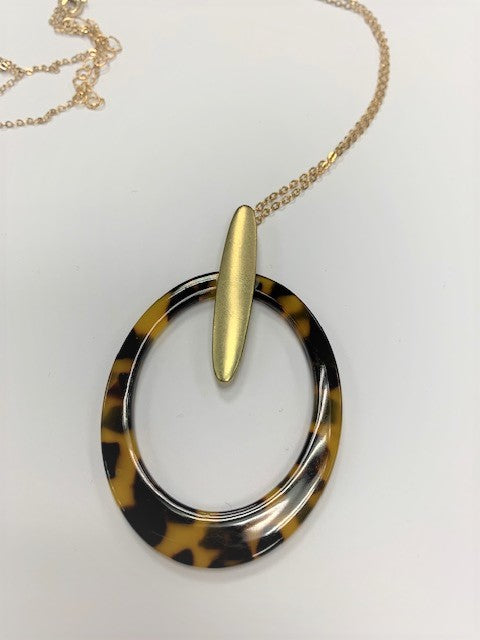 Tortoise shell hot sale chain necklace