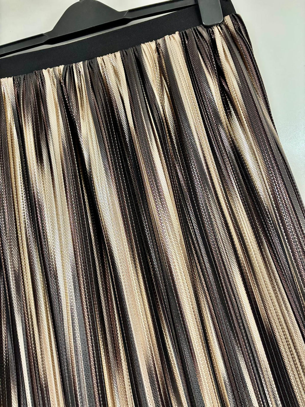 Krissy metallic pleated skirt